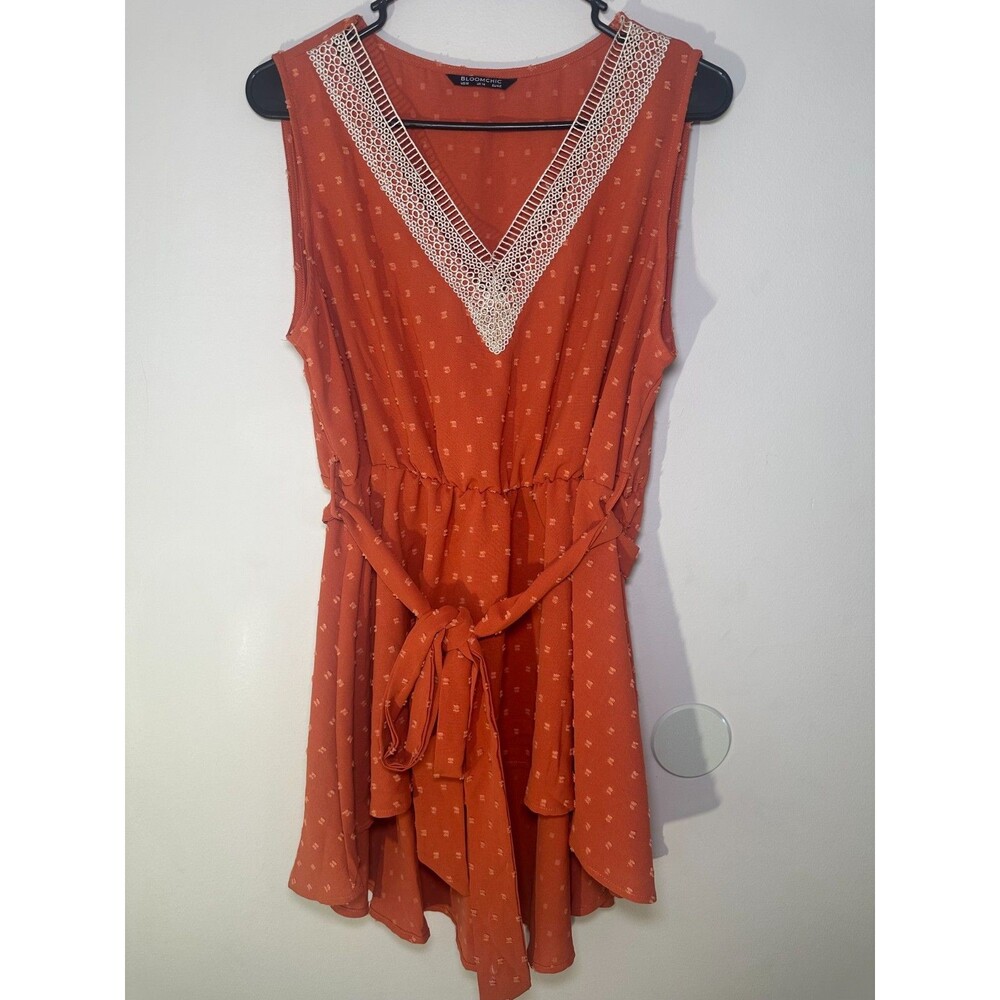 Bloomchic sleeveless orange mini dress crochet v-neck and tied waist SIZE 12